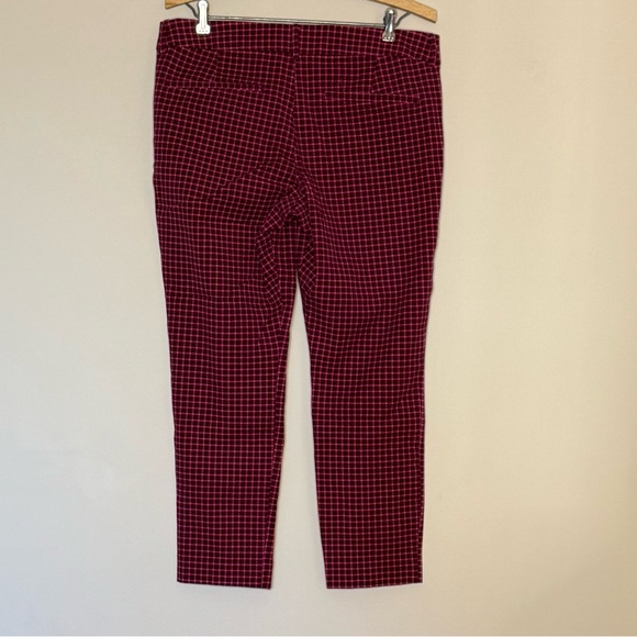 Mid-Rise Printed Pixie Ankle Pants, Pink/Burgundy size 12 - Picture 4 of 5